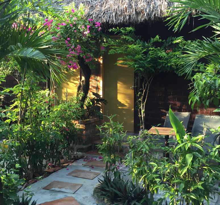 Giá phòng Vu Homestay, Thủy Bằng từ 02-10-2022 đến 03-10-2022