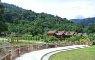 ภายนอกอาคาร 4 Khaosok Rainforest Resort