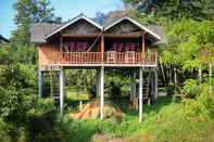 ภายนอกอาคาร Khao Sok Smiley Bungalow