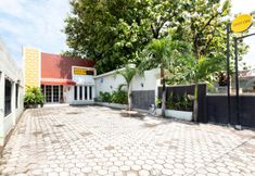 外観 2 SPOT ON 2419 Rumah Nugraha Hotel Syariah