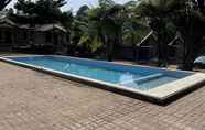 Swimming Pool 4 Villa Vania Lembang