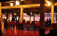 Restoran 3 Evangeline Beach Resort