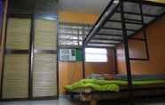 Kamar Tidur 5 Cebu Hostel and Glamping