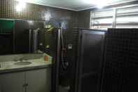 In-room Bathroom Cebu Hostel and Glamping