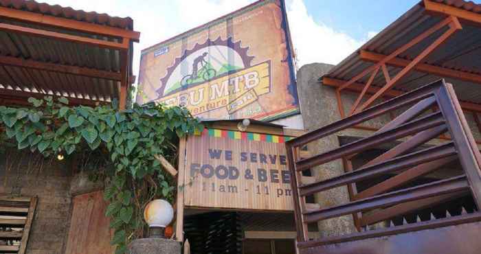 Exterior Cebu Hostel and Glamping