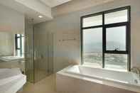 Phòng tắm bên trong Nha Trang Beach Apartment