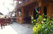 Bar, Kafe, dan Lounge 4 Tavan Chopai Homestay