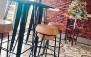 Bar, Cafe and Lounge 7 REVAYAH Hotels