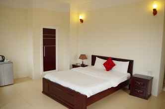 Kamar Tidur 4 Nam Long Hotel