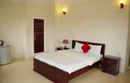 Bedroom 4 Nam Long Hotel