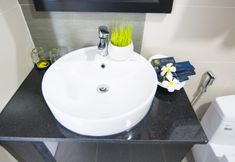ห้องน้ำภายในห้อง 6 Hoang Long Hotel Phan Thiet