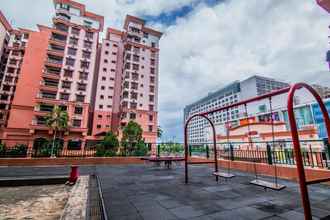 Luar Bangunan 4 MTS @ Marina Court Condo