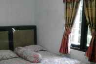 Kamar Tidur Double Bed at Jalan Merica Pondok Cabe (MIC)