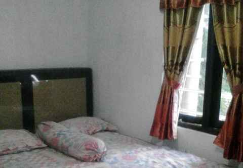 Bedroom Double Bed at Jalan Merica Pondok Cabe (MIC)