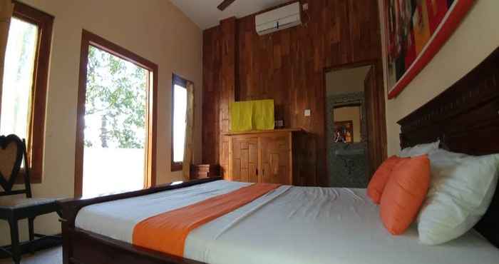 Bedroom Kuta Bed & Breakfast PLUS