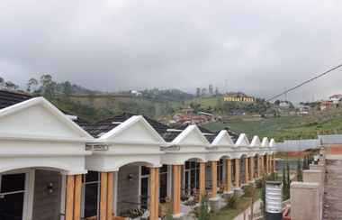 Bangunan 2 Green Hero Hotel Darajat