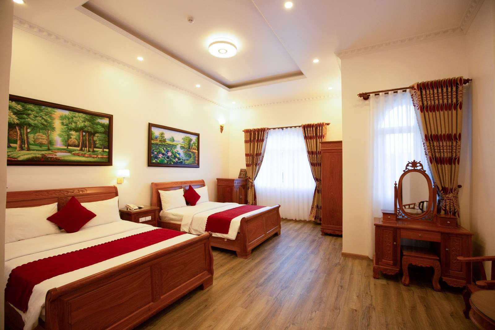 Dragon King Dalat Hotel - Khách sạn Đà Lạt có chỗ đậu xe