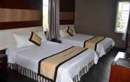 Bedroom 4 Monte Carlo Hotel