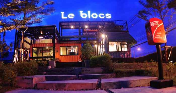 Bangunan Le Blocs Resort and Cafe