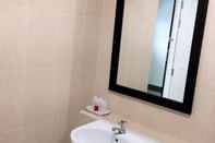 In-room Bathroom Trang Grand Hotel