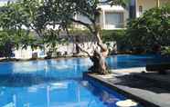 Kolam Renang 5 Aria Rooms & Pool 