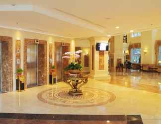 Lobi 2 Hotel Grand Saigon