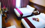 Bilik Tidur 7 Castle Peak Hotel