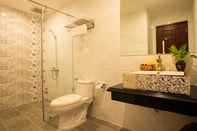 Phòng tắm bên trong Huong Mai Hotel
