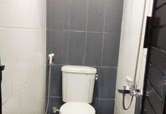 Phòng tắm bên trong 4 Bening Guesthouse Near UGM