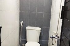 Phòng tắm bên trong Bening Guesthouse Near UGM