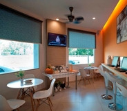 Bar, Cafe and Lounge 5 Big Orange Hotel Sungai Petani