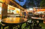 บาร์ คาเฟ่ และเลานจ์ 3 Tuk-Tuk Guesthouse