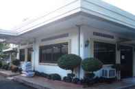 Bangunan Carlo's Hometel Bed and Breakfast