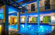 Kolam Renang 5 Eloisa Royal Suites