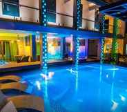 Swimming Pool 2 Eloisa Royal Suites