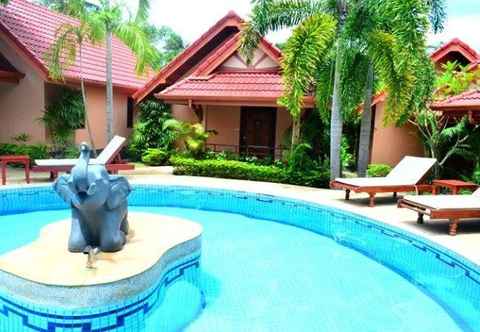 Lobi Happy Elephant Resort