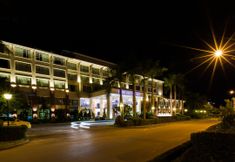 Bên ngoài 7 Saigon Quang Binh Hotel