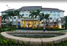Bên ngoài 4 Saigon Quang Binh Hotel