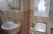 Toilet Kamar 4 Prestige Vacation Apartments - Bonbel Condominium