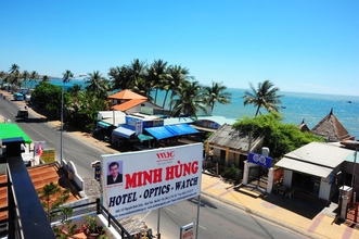 Bên ngoài 4 Minh Hung Hotel