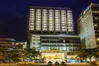 Luar Bangunan King Town Grand Hotel & Wedding Center