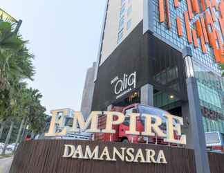 Luar Bangunan 2 Luzzeri Guesthouse Empire Damansara