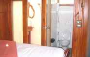 In-room Bathroom 6 Wood House Pattaya