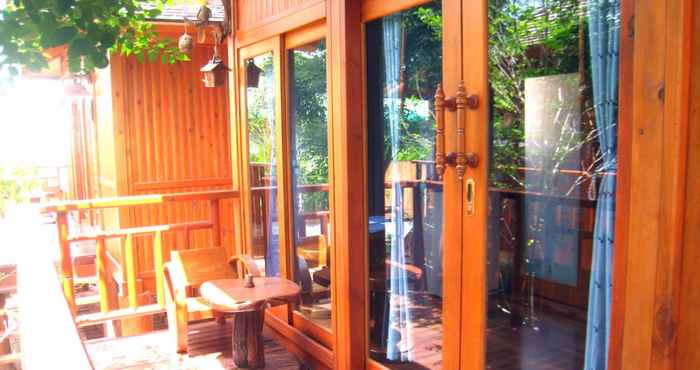 Luar Bangunan Wood House Pattaya