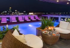 Hồ bơi 4 Balcony Nha Trang Hotel