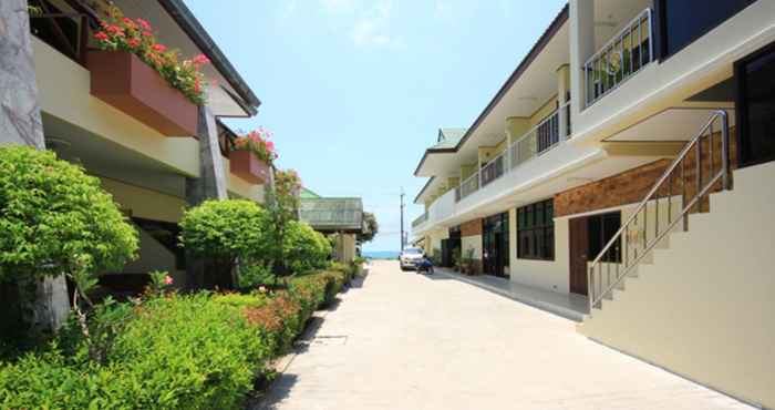 ภายนอกอาคาร Seaview Resort (Laem Mae Phim)