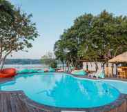 Swimming Pool 4 Vimarn Samed Resort