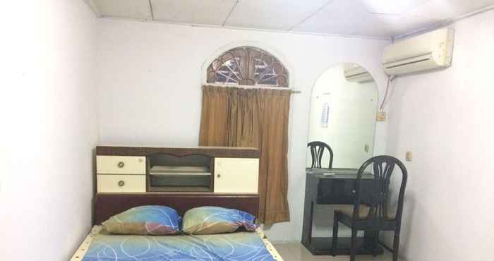 ห้องนอน Private Room near Kelapa Gading (RK1)