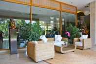 Lobby Aroma Beach Resort & Spa