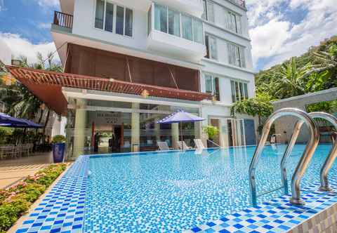 Swimming Pool Sea Mountain Hotel